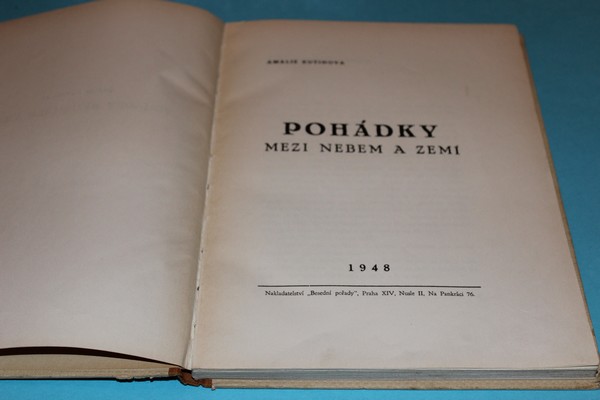Pohádky mezi nebem a zemí