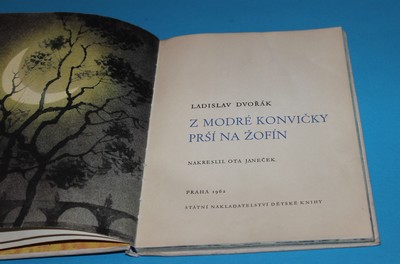 Z modré konvičky prší na Žofín