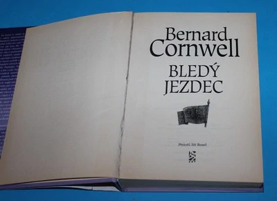 Bledý jezdec - Cornwell