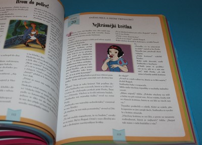 365 pohádek do postýlky