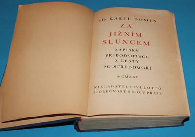 Za jižním sluncem - Domin