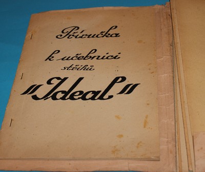 Střihová učebnice pro ženy a dívky zn. Ideal