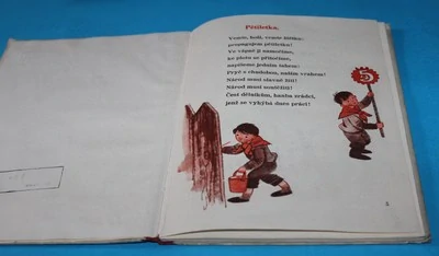 Pod prapory Verše pro děti k recitaci