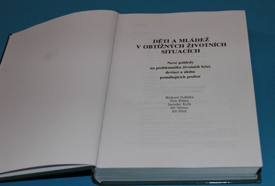 Děti a mládež v obtížných životních situacích