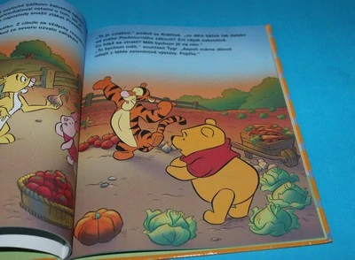 Medvídek Pú Dá si někdo mrkvičku?