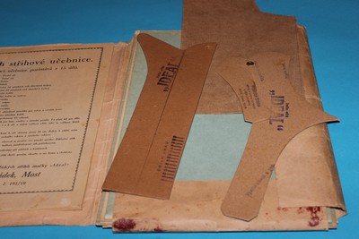 Střihová učebnice pro ženy a dívky zn. Ideal