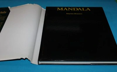 Mandala posvátný kruh tibetského buddhismu