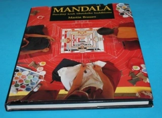Mandala posvátný kruh tibetského buddhismu