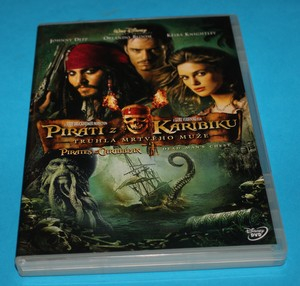 DVD Piráti z Karibiku Truhla mrtvého muže