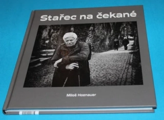 Stařec na čekané