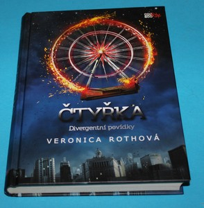 Čtyřka Divergentní povídky