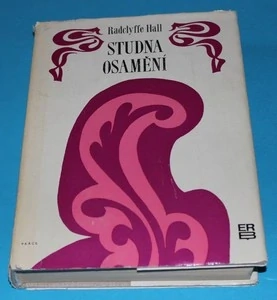 Studna osamění - Hall