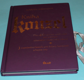 Kniha kouzel
